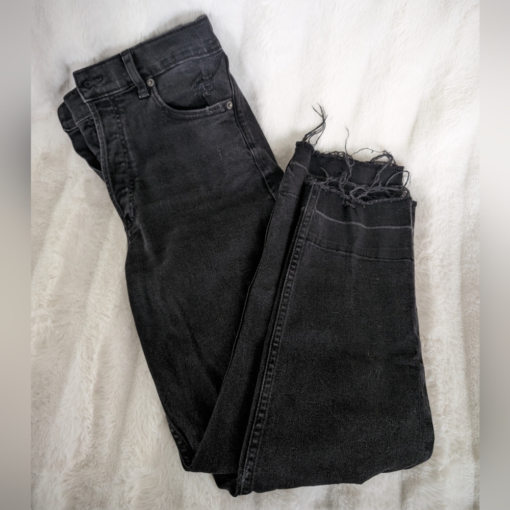 GAP women's distressed black jeans